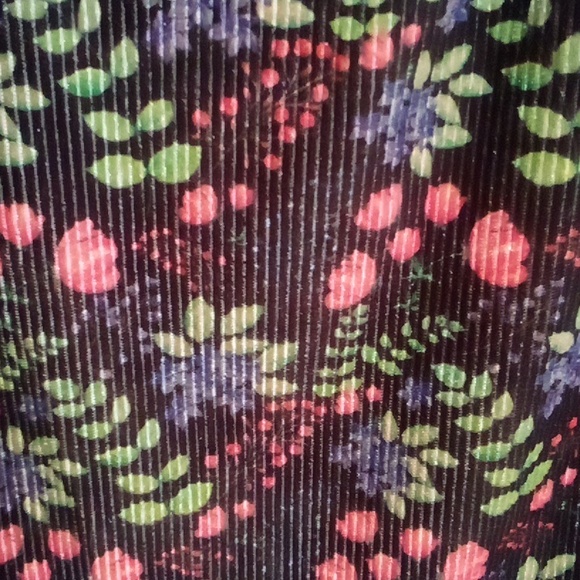 Romantic Gypsy Boho Floral Bell Sleeve Top & Green Velvet Skirt - Picture 4 of 13